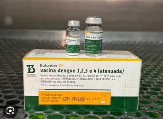 Ilhéus inicia vacinação contra a dengue para profissionais da Atenção Primária à Saúde