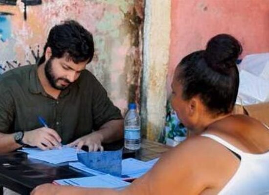Caravana da Mulher leva serviços de saúde e assistência ao bairro Conquista