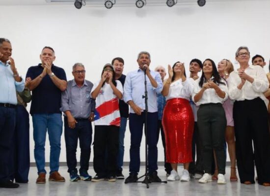 Estado entrega modernização do Colégio São Pedro e amplia estrutura do ensino integral em Macarani