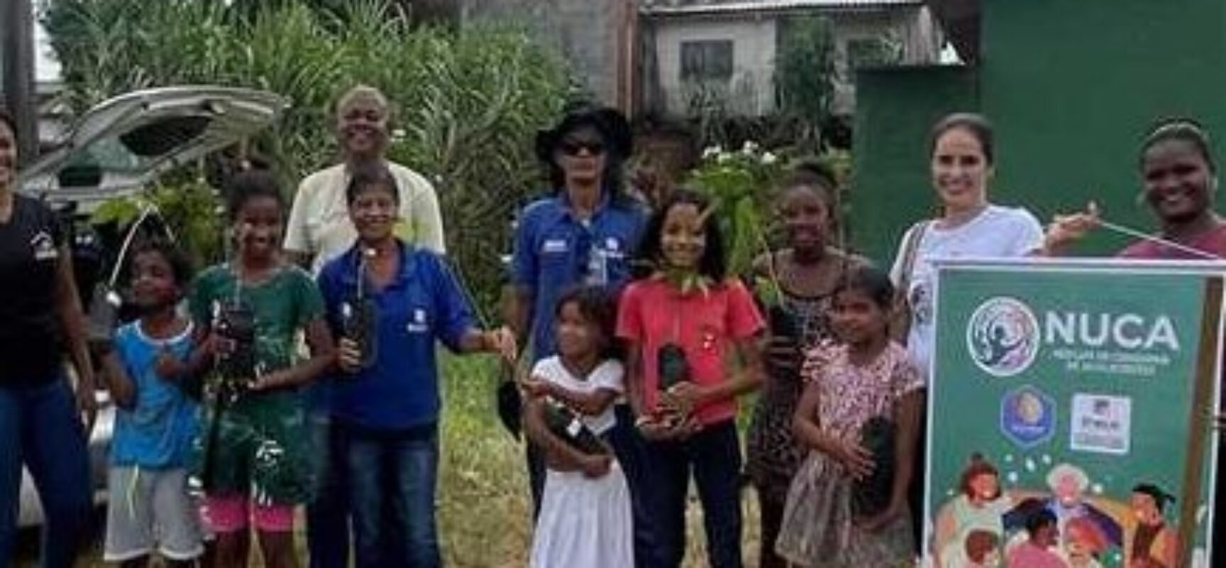 Jovens do NUCA participam de ações para proteção do meio ambiente em Ilhéus