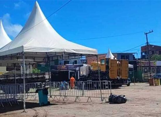 Prefeitura de Ilhéus reforça limpeza nos bairros Iguape e Conquista