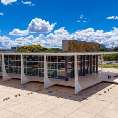 STF concede prisão domiciliar temporária ao ex-presidente Jair Bolsonaro