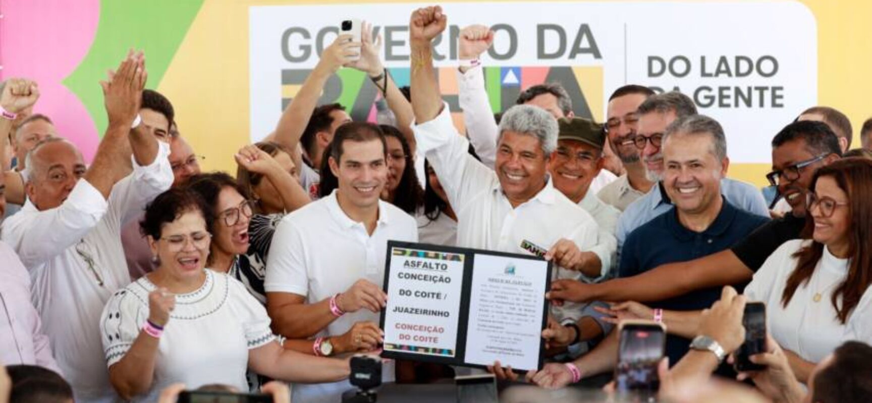 Governador assina ordens de serviço para obras de pavimentação em Conceição do Coité