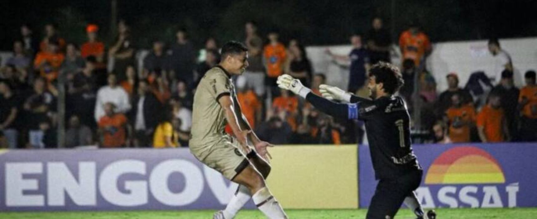 Único baiano do interior, Jacuipense bate Santa Catarina e avança na Copa do Brasil