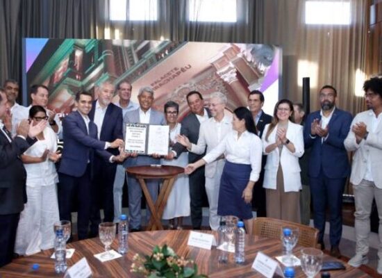 Centro Antigo de Salvador terá vias requalificadas e redes elétricas subterrâneas nas ruas da Ajuda e do Tesouro