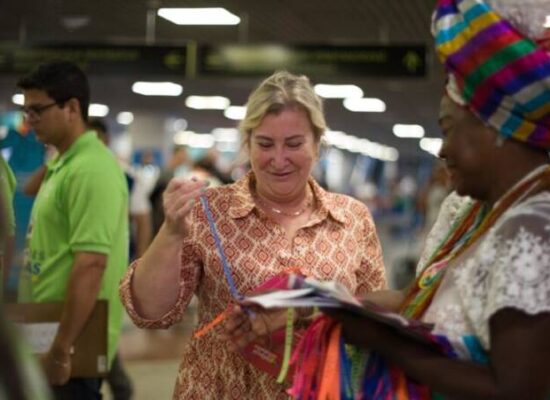 Turismo na Bahia cresce 6,6% em 2025 e supera média nacional pelo terceiro ano seguido