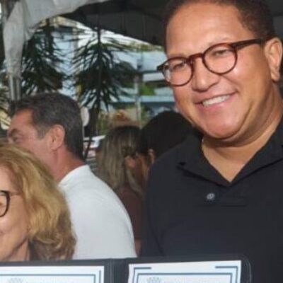 Obras de requalificação da Praça Celso Fontes Lima começam após assinatura de ordem de serviço pelo prefeito Augusto Castro