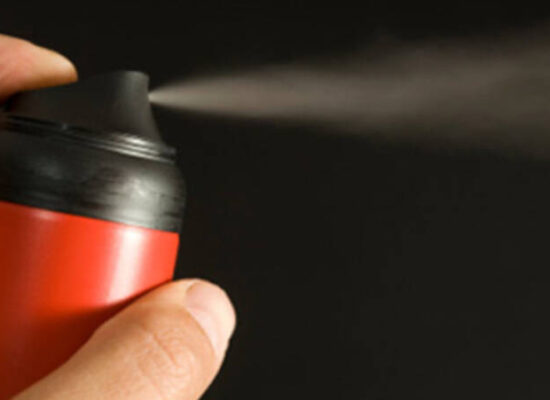 Câmara aprova projeto que regulamenta uso de spray de pimenta para autodefesa de mulheres