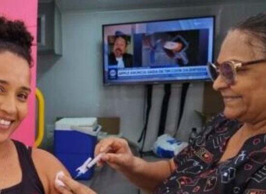 VacinaMóvel chega ao Pontalzinho e amplia acesso da população à imunização em Itabuna