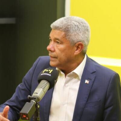 “Vou trabalhar para que as fake news fiquem longe”, diz Jerônimo sobre pré-campanha na Bahia