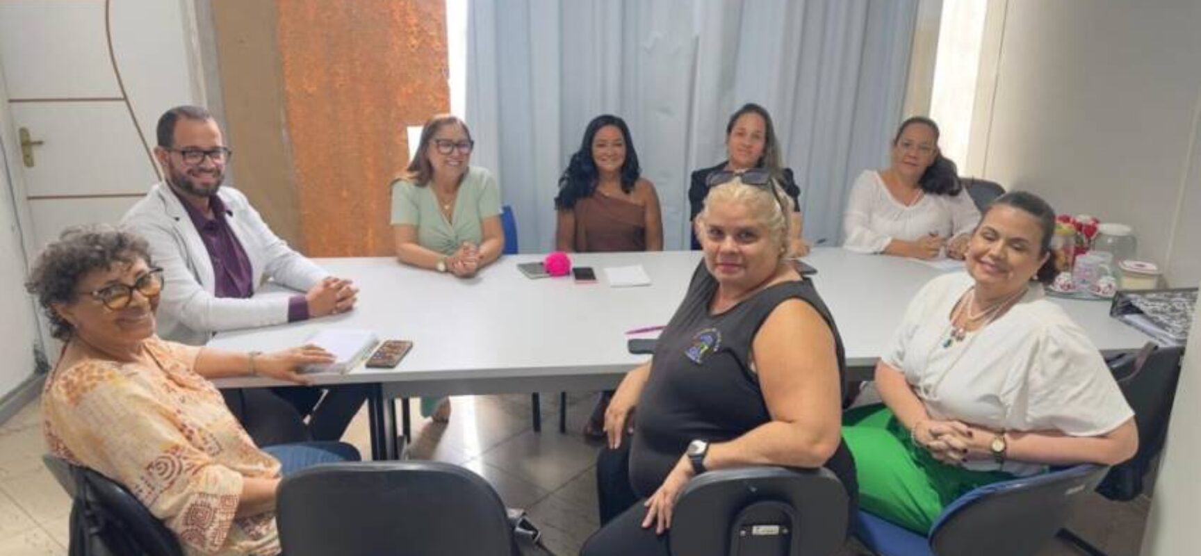 Prefeitura de Itabuna estuda a implantação do Programa Família Acolhedora para proteção de direitos violados de crianças e adolescentes