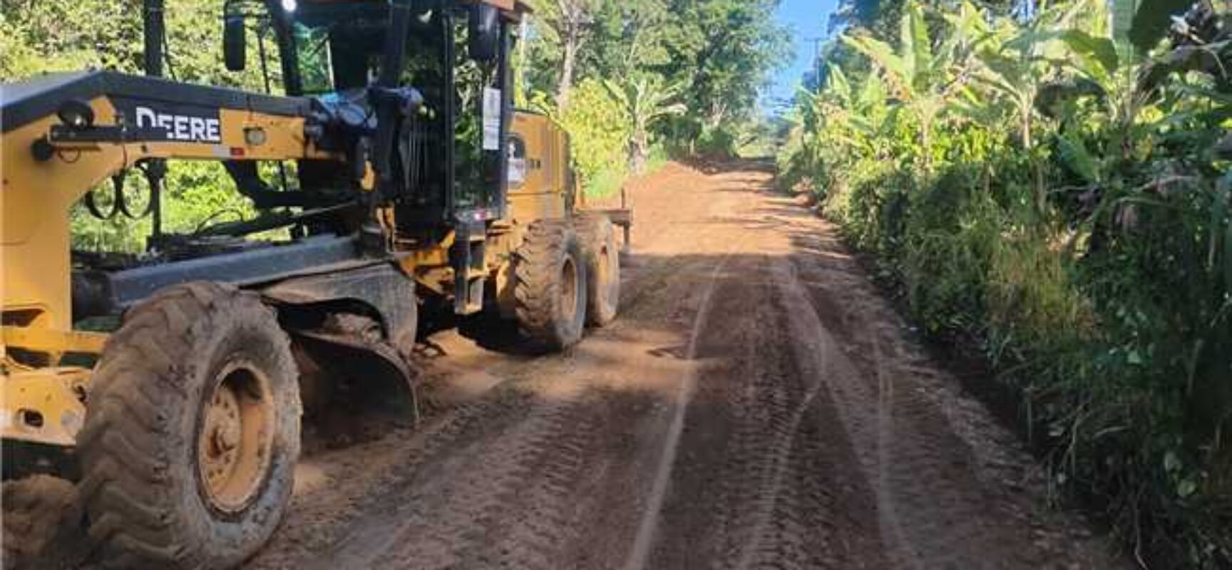 Prefeitura de Ilhéus inicia recuperação da estrada do Rio do Braço