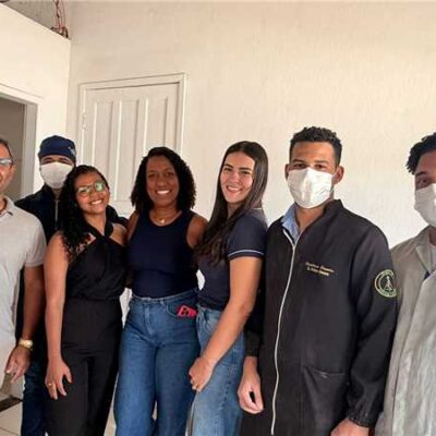 Prefeitura entrega próteses dentárias em Castelo Novo e beneficia moradores do Banco do Pedro