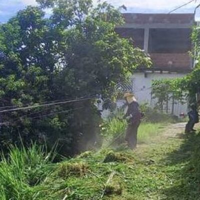 Prefeitura realiza serviço de roçagem no Alto São João