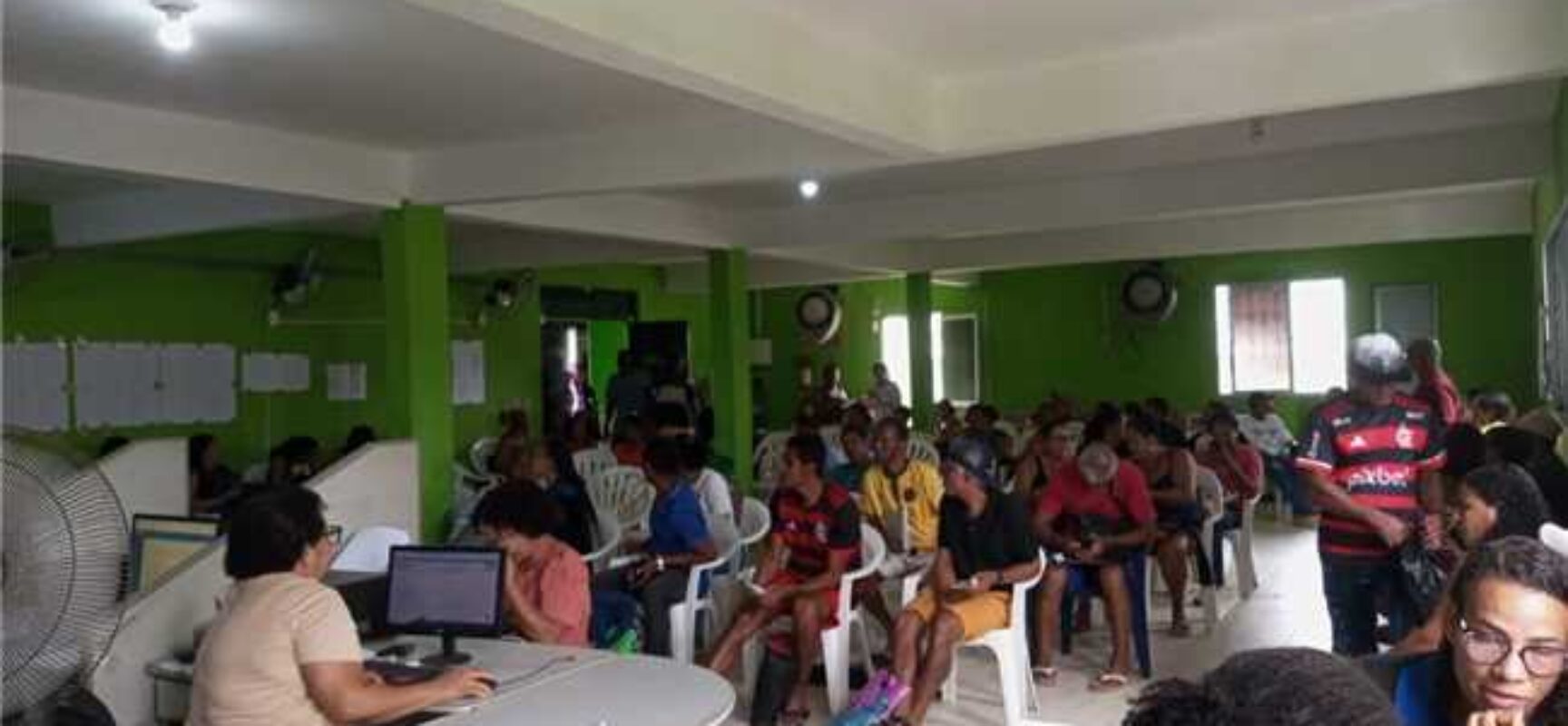 Prefeitura de Ilhéus realiza mutirão para atualizar cadastro de pescadores e marisqueiras