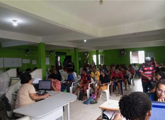 Prefeitura de Ilhéus realiza mutirão para atualizar cadastro de pescadores e marisqueiras