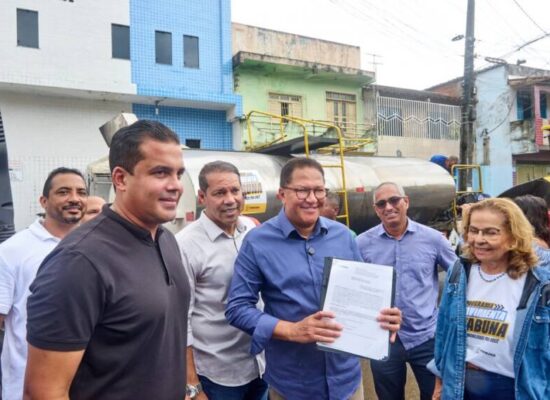 Prefeito Augusto Castro assina Ordem de Serviço e autoriza início das obras e serviços do Programa Pavimenta Itabuna no Fonseca