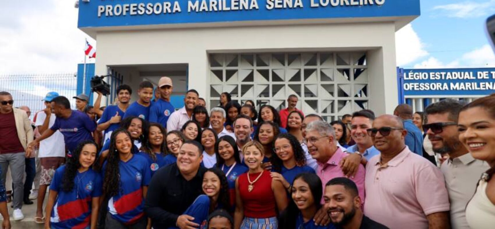 Governo do Estado entrega colégio de tempo integral em Mascote com investimento de R$ 13,1 milhões