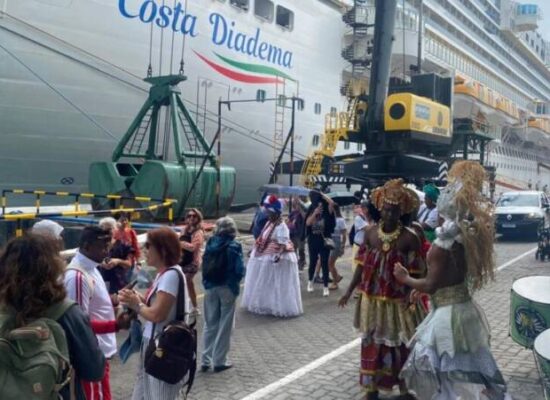 Temporada de cruzeiros 2025/2026 injeta R$ 115 milhões na economia baiana