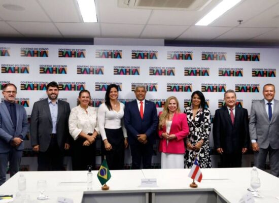 Jerônimo anuncia mudanças no secretariado e em órgãos do Estado em adequação à legislação eleitoral