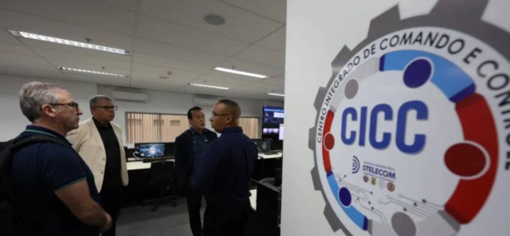 FIFA visita centro de monitoramento da SSP em Salvador para planejamento da Copa de 2027