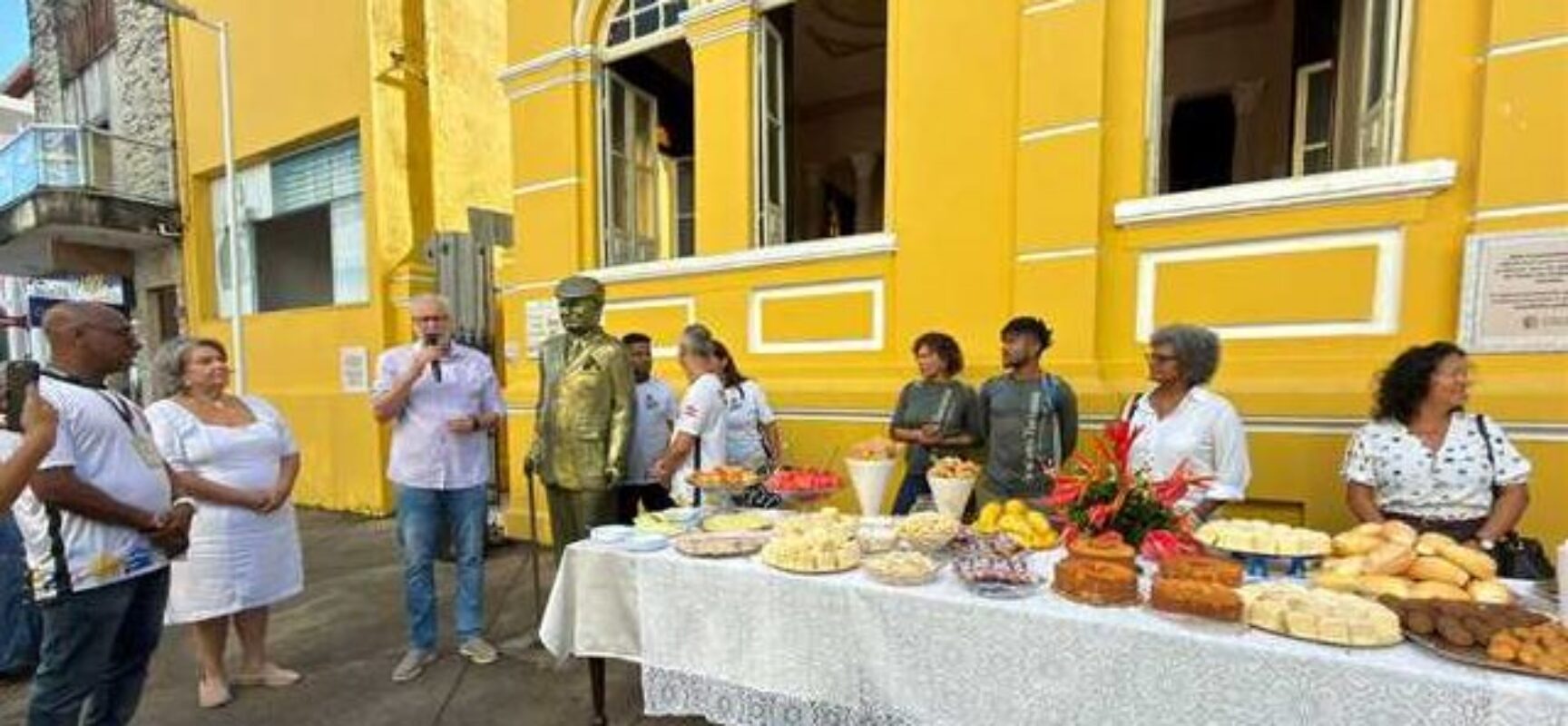 Prefeitura apresenta reforma da Casa de Cultura Jorge Amado a guias de turismo de Ilhéus