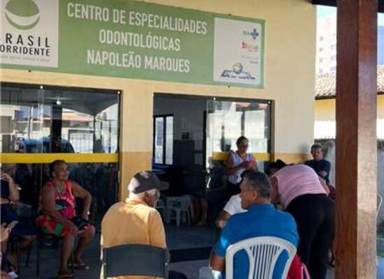 Prefeitura de Ilhéus entrega 65 próteses dentárias e amplia acesso à saúde bucal no município