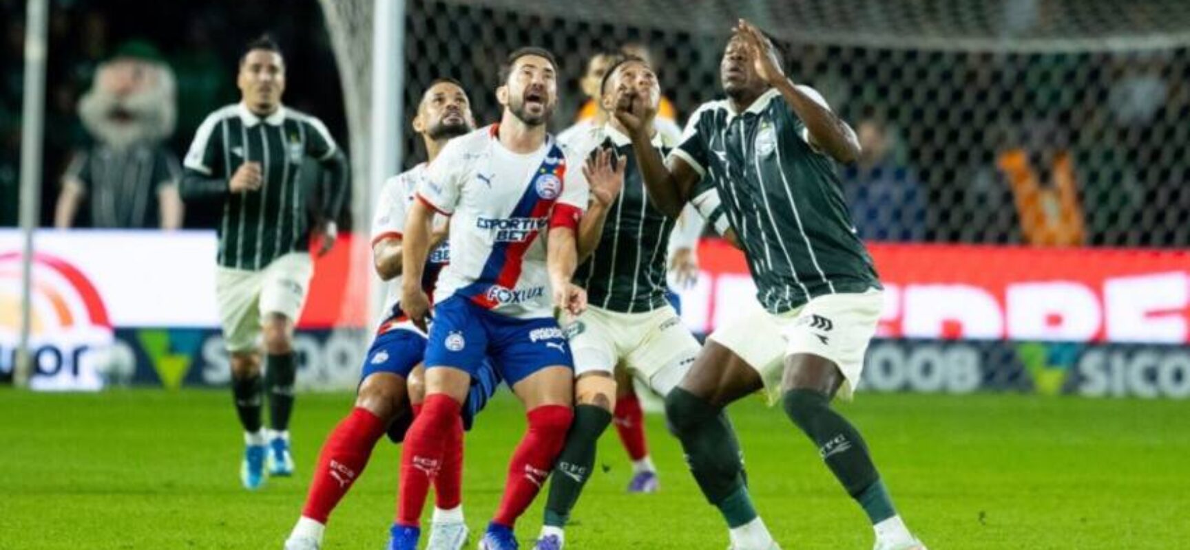 De virada, Bahia é derrotado por 3×2 para o Coritiba e completa oito jogos sem vencer