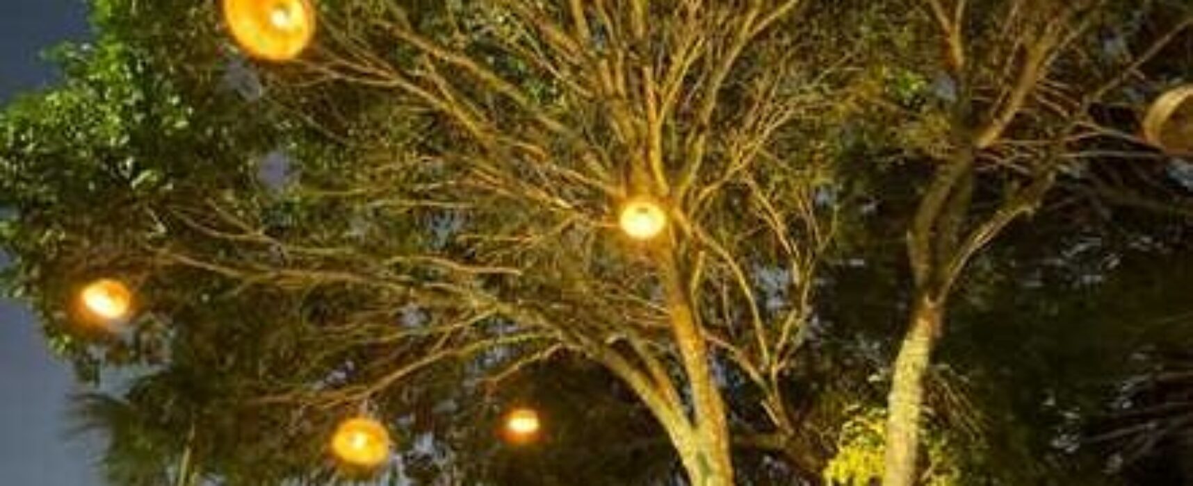Ilhéus entrega iluminação cênica e revitalização da Praça da Sapetinga
