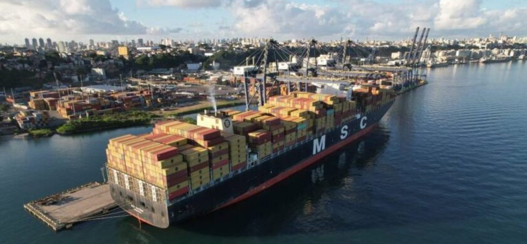 Bahia recebe navio com mais de 800 toneladas de materiais para início das obras da Ponte Salvador–Itaparica