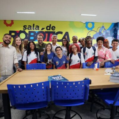 Em Salvador, Jerônimo Rodrigues visita escola estadual de referência em tempo integral com ministro Guilherme Boulos