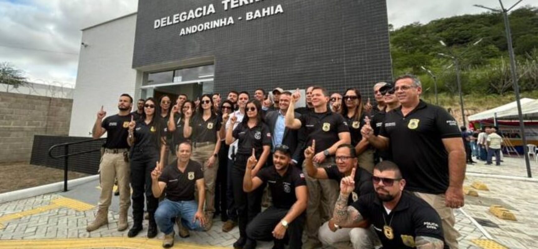Governo da Bahia entrega obras de segurança, pavimentação e abastecimento de água em Andorinha