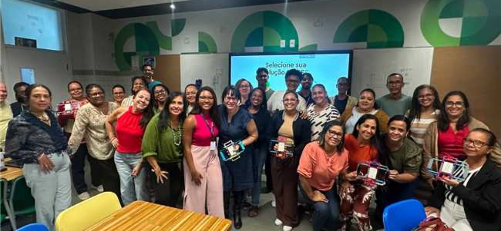 Educação Integral de Ilhéus participa de oficina de robótica educacional