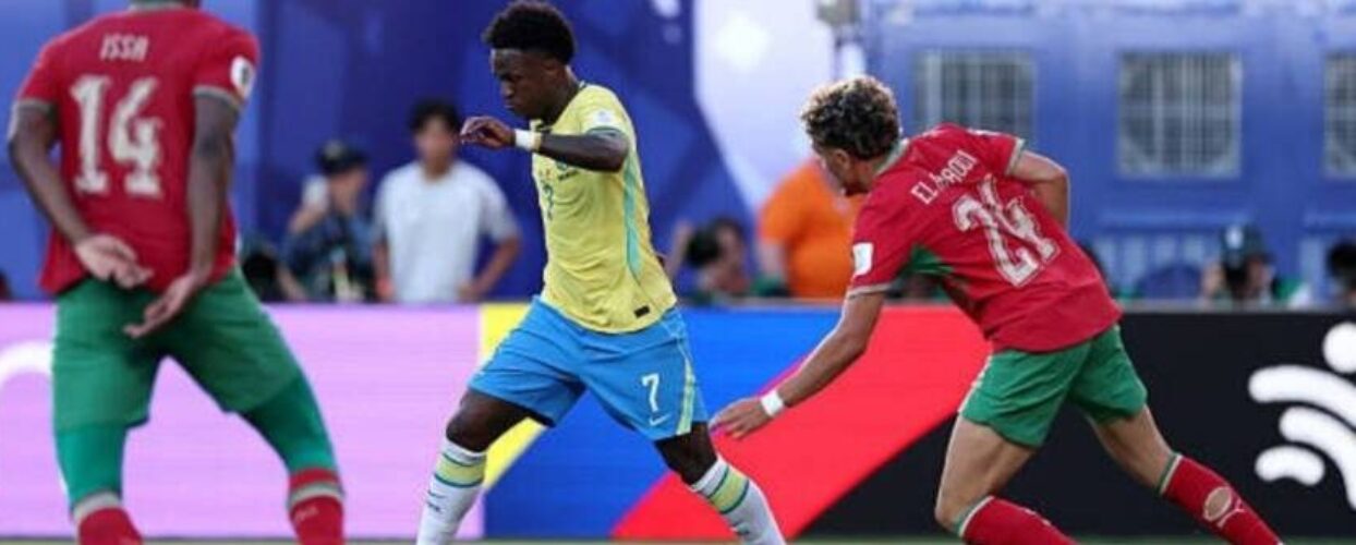 Brasil empata com o Marrocos na estreia com um golaço de Vinicius Junior