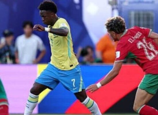 Brasil empata com o Marrocos na estreia com um golaço de Vinicius Junior