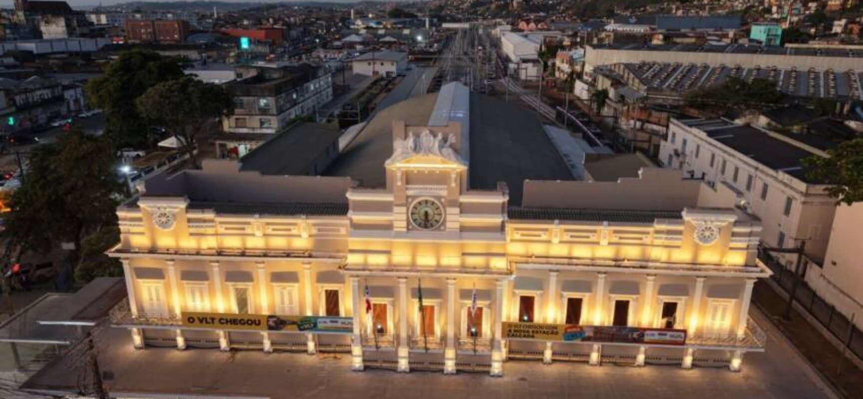 Jerônimo entrega a histórica Estação da Calçada, a primeira do VLT de Salvador
