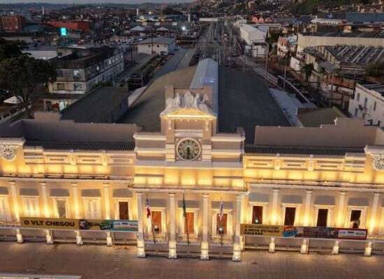 Jerônimo entrega a histórica Estação da Calçada, a primeira do VLT de Salvador