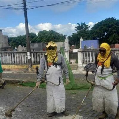 Prefeitura realiza serviços de roçagem no Alto Teresópolis e na Ladeira da Baixa Fria