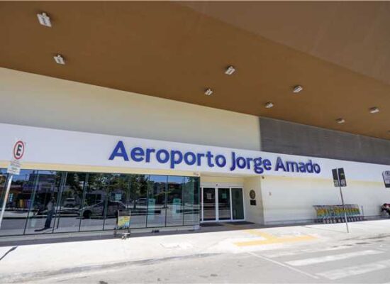 Ilhéus projeta alta temporada aquecida com reforço na malha aérea e crescimento do turismo