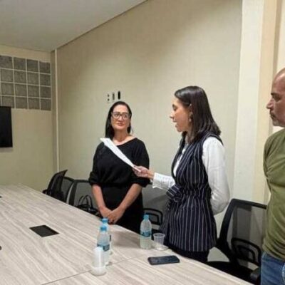 Câmara de Ilhéus dá posse a duas novas servidoras do quadro efetivo