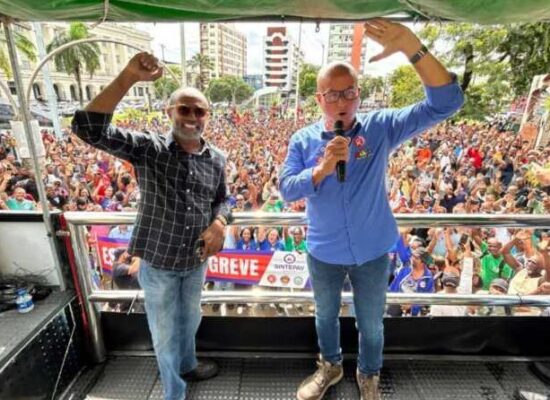 Assembleia nesta quarta decidirá rumo da greve dos trabalhadores das obras de infraestrutura em toda a Bahia