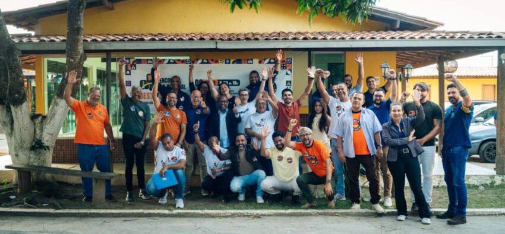*Bebeto Galvão intensifica agenda e amplia base política no extremo sul e sudoeste da Bahia*