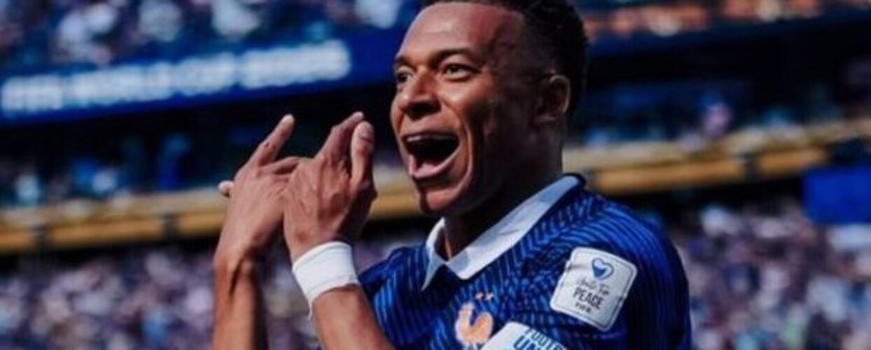 Mbappé supera Pelé e Messi e está próximo de conquistar maior artilharia na história da Copa do Mundo