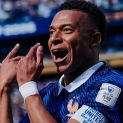 Mbappé supera Pelé e Messi e está próximo de conquistar maior artilharia na história da Copa do Mundo