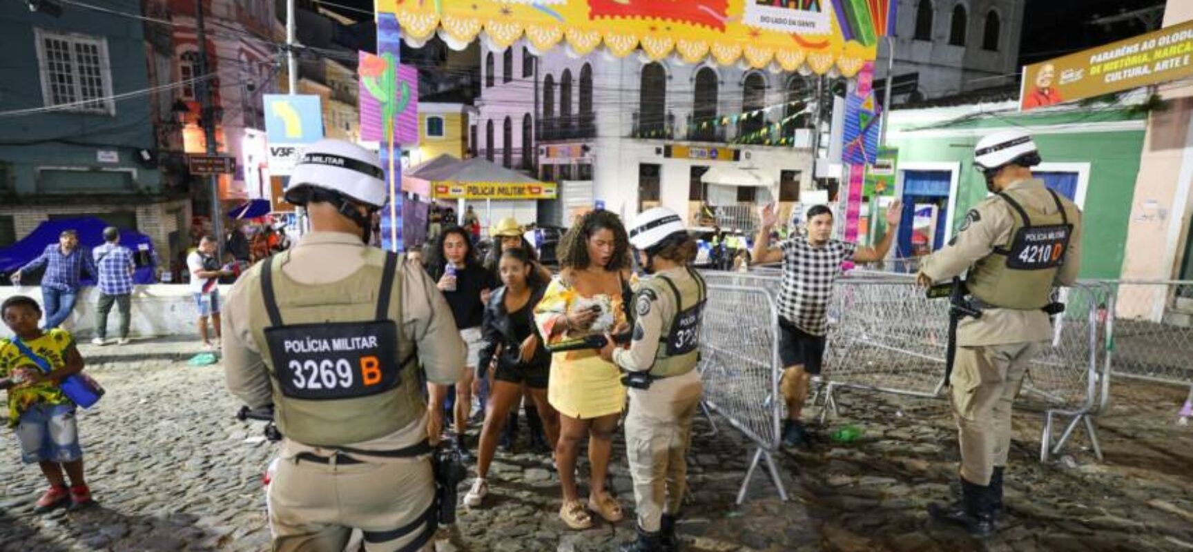 Ações para segurança e acolhimento ao turista ganham reforço no São João da Bahia do Centro Histórico de Salvador