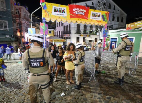 Ações para segurança e acolhimento ao turista ganham reforço no São João da Bahia do Centro Histórico de Salvador