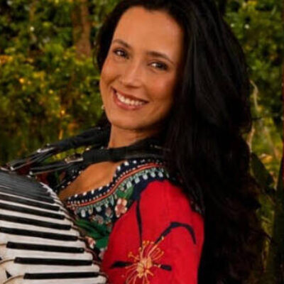 Circo e forró embalam São João no Espaço Dengo Origem