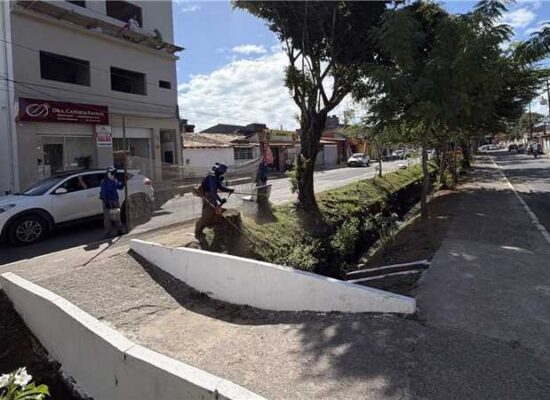 Hernani Sá recebe mutirão de limpeza para celebrar seus 40 anos