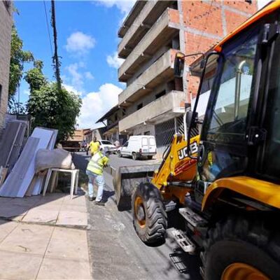 Operação “cata-treco” ajuda a manter bairros mais limpos e organizados