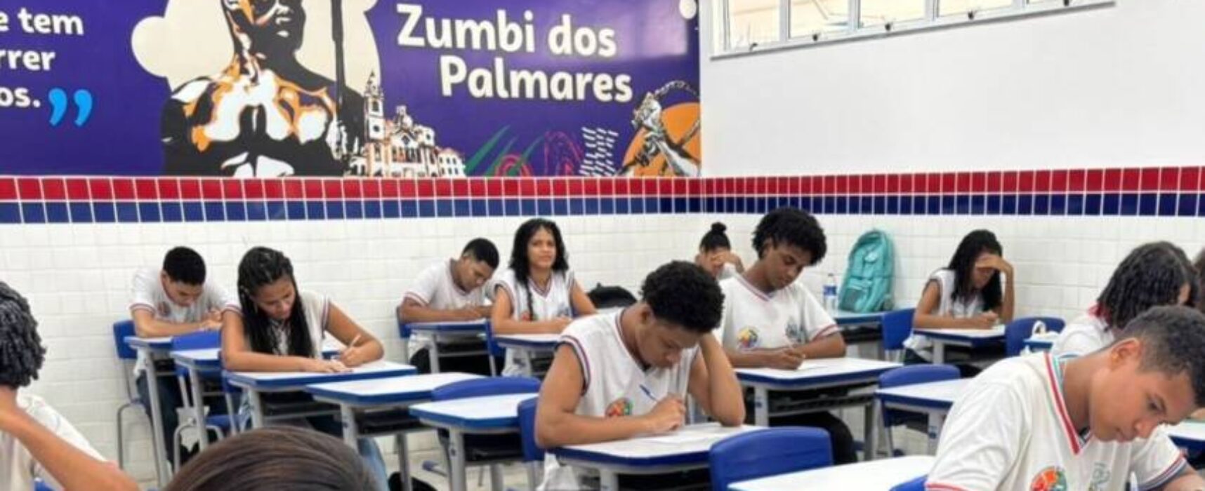Prevenção de gravidez precoce se tornou conteúdo obrigatório em escolas estaduais da Bahia
